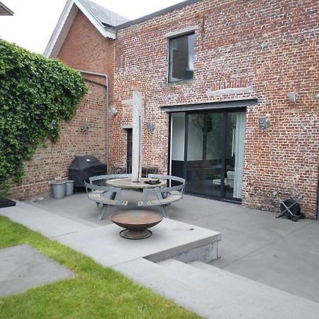 Gezellige Moderne Woning Met Zwemvijver Halle  Exterior photo